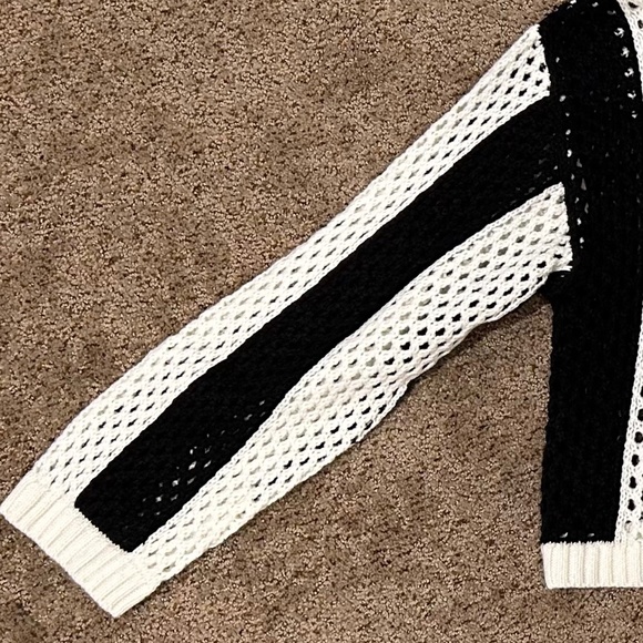 H&M Black and White Striped Cardigan - Picture 7 of 9